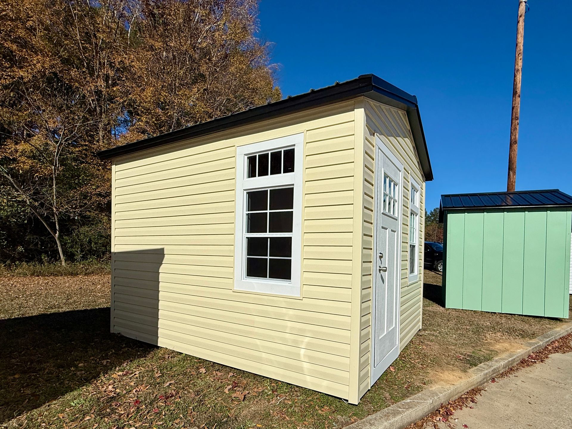 サニー This #Nissan Sunny coupe in ZX spec is pretty striking – primarily